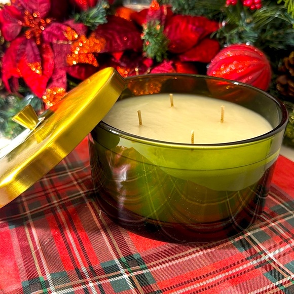 💥🔥Thymes Frasier Fir Heritage 4-Wick Candle - Scented Candle with - Picture 5 of 10